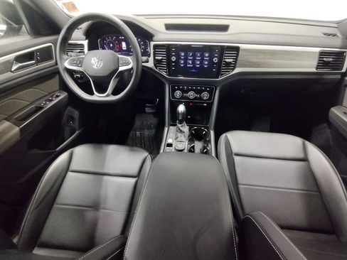 Certified 2022 Volkswagen Atlas Cross Sport SE AWD/4WD image 41