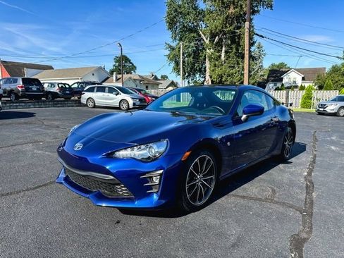 Used 2019 Toyota 86 RWD image 3