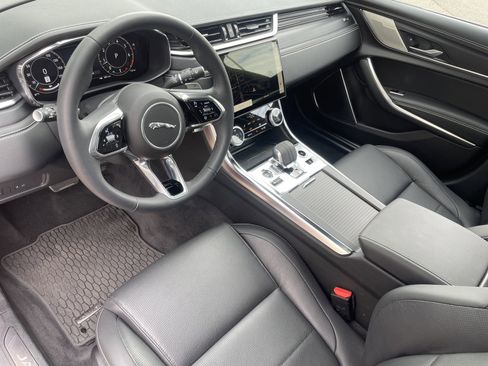 Used 2024 Jaguar XF R-Dynamic SE image 12