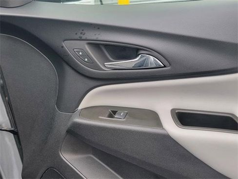 Certified 2023 Chevrolet Equinox LS w/ Driver Confidence II Package image 25