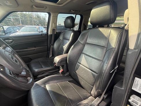 Used 2016 Jeep Patriot High Altitude image 13