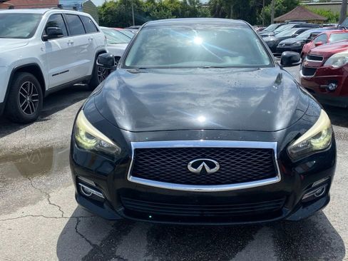 Used 2017 INFINITI Q50 Signature Edition w/ Cargo Package (L95) image 2