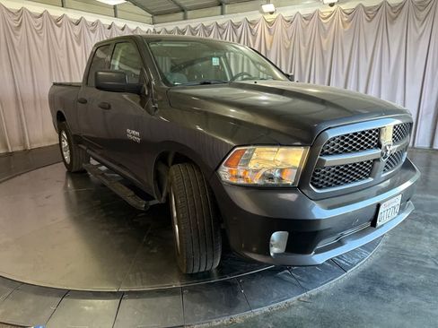 Used 2018 RAM 1500 Express RWD image 3