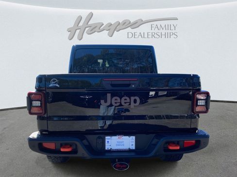 Certified 2025 Jeep Gladiator Mojave w/ Safety Group image 5