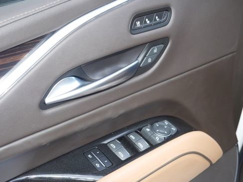 Used 2023 Cadillac Escalade Sport w/ Touring Package AWD/4WD image 15