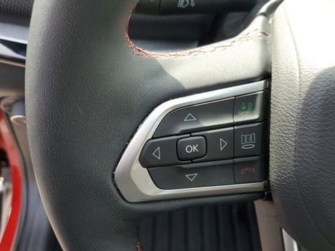 Certified 2025 Jeep Compass Trailhawk w/ Trailhawk Elite Group AWD/4WD image 12