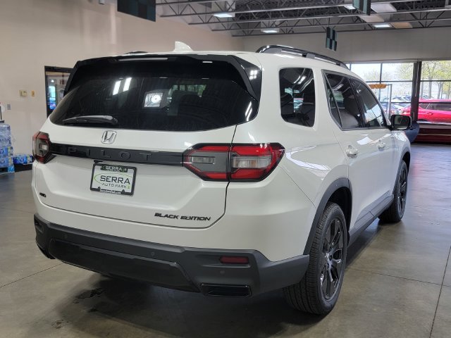 New 2026 Honda Pilot Black Edition image 5