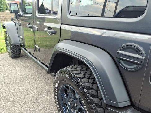 Used 2023 Jeep Wrangler Unlimited w/ Dual Top Group AWD/4WD image 22