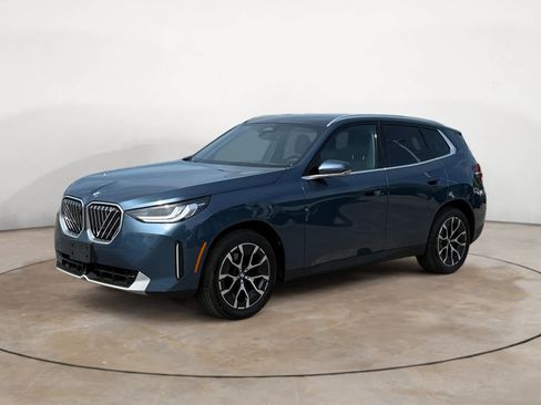 Used 2025 BMW X3 xDrive30i w/ Premium Package AWD/4WD image 13