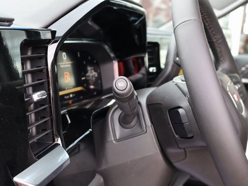 New 2026 GMC Sierra 1500 Elevation image 13