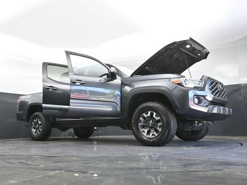 Used 2023 Toyota Tacoma TRD Off-Road w/ Technology Package AWD/4WD image 40