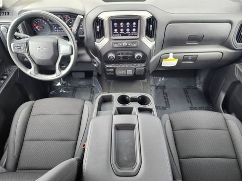Used 2025 Chevrolet Silverado 1500 Custom Trail Boss w/ LPO, Dark Essentials Package AWD/4WD image 10