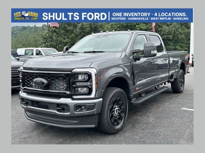 New 2026 Ford F350 Lariat w/ Black Appearance Package