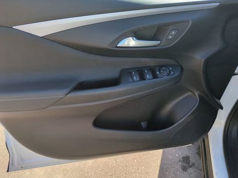 Used 2025 Buick Envista Preferred image 20