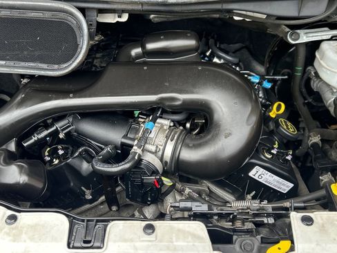Used 2019 Ford Transit 250 148 Low Roof RWD image 13