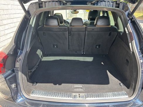 Used 2016 Porsche Cayenne S image 23