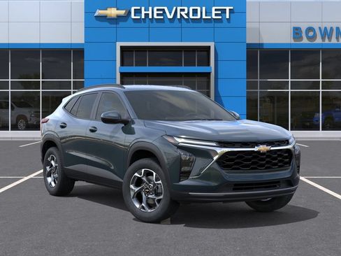New 2026 Chevrolet Trax LT w/ Driver Confidence Package FWD image 7