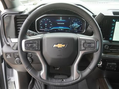 Used 2025 Chevrolet Silverado 2500 LT w/ Safety Package AWD/4WD image 25