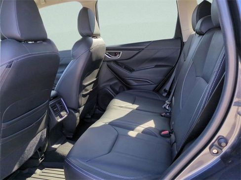 Used 2019 Subaru Forester Limited w/ Popular Package #3 image 10