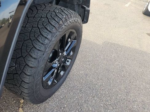 Used 2023 Jeep Wrangler Unlimited Sahara AWD/4WD image 9