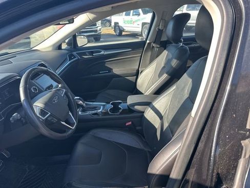Used 2014 Ford Fusion Titanium image 9