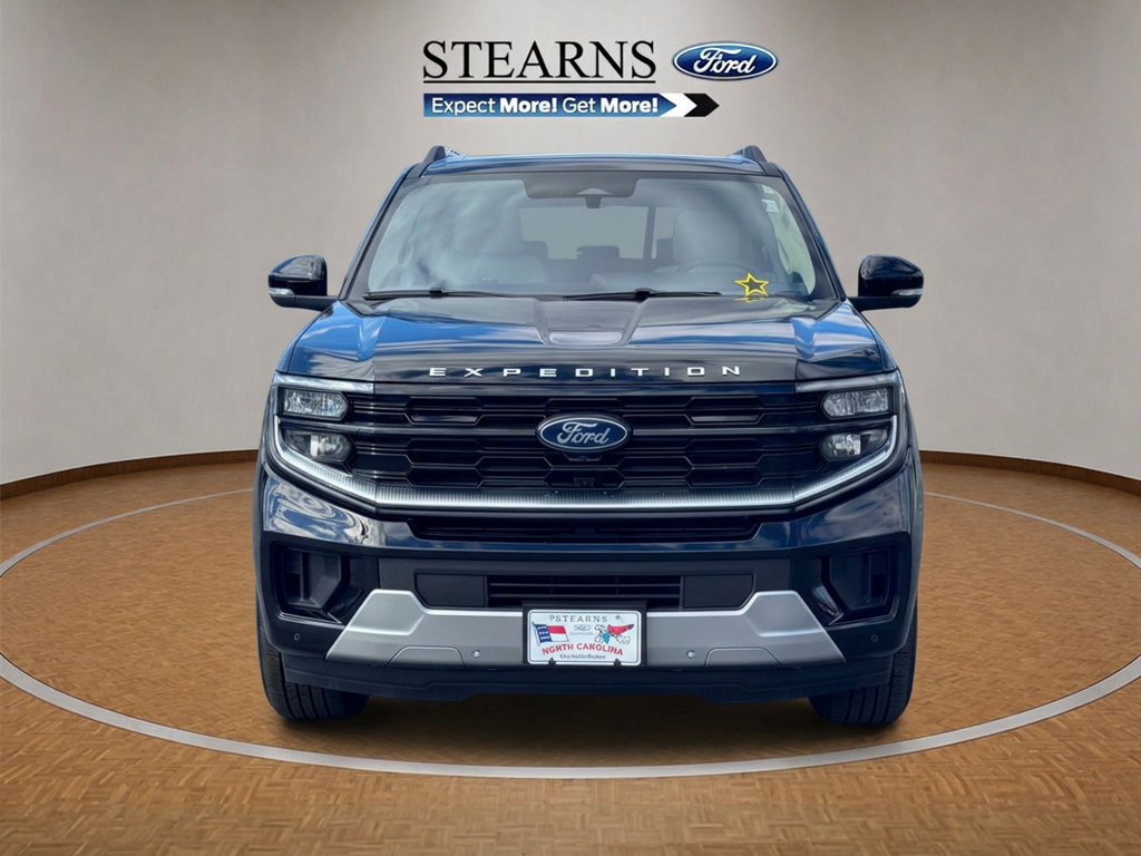 Used 2025 Ford Expedition Platinum AWD/4WD image 16