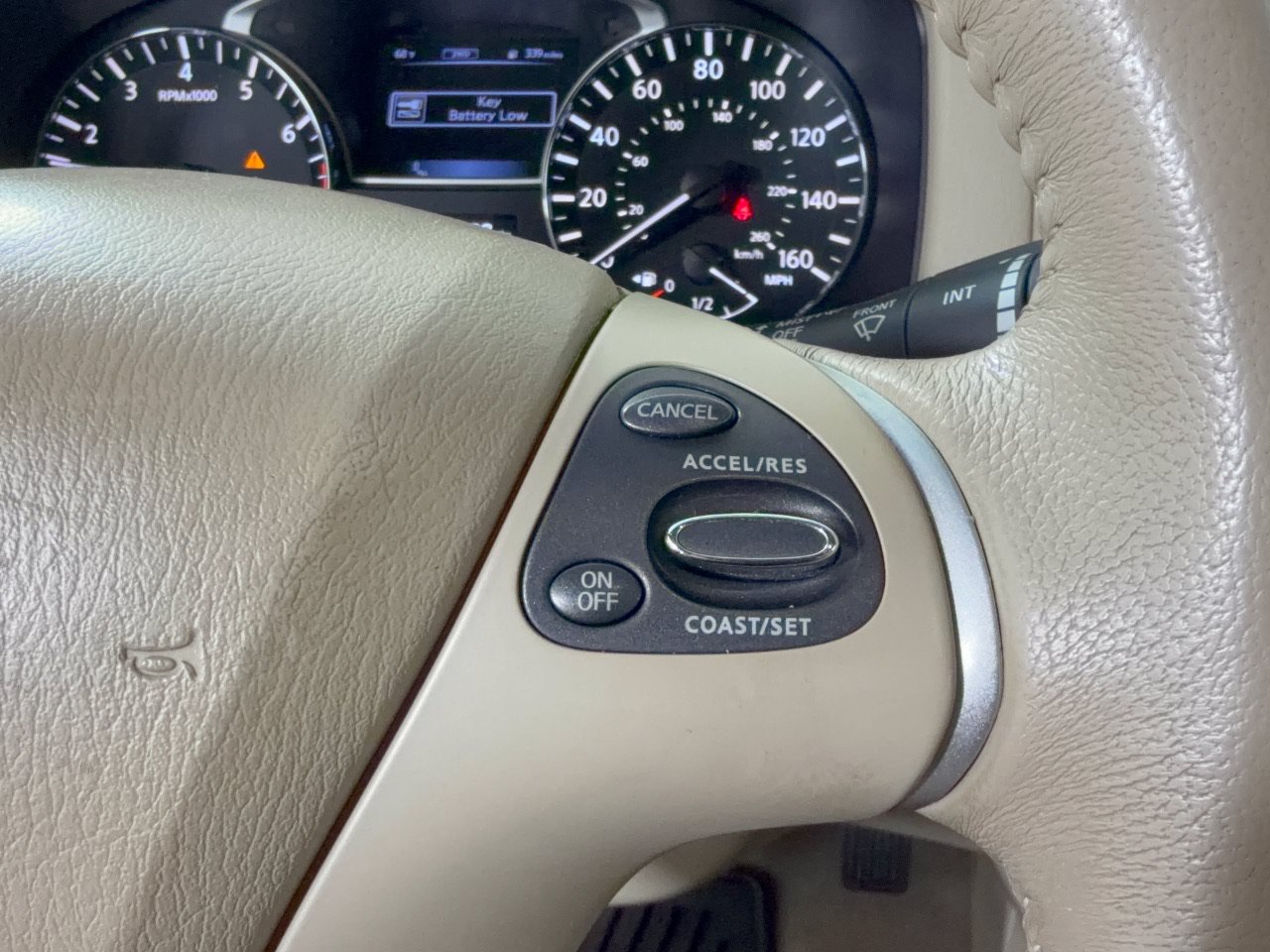 Used 2015 Nissan Pathfinder Platinum FWD image 22
