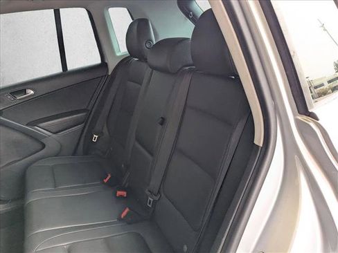 Used 2017 Volkswagen Tiguan Wolfsburg Edition image 18