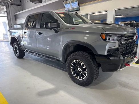 Used 2024 Chevrolet Silverado 1500 ZR2 AWD/4WD image 3