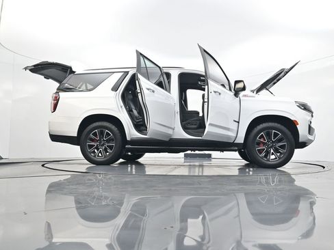 Used 2021 Chevrolet Tahoe Z71 w/ Z71 Signature Package image 44