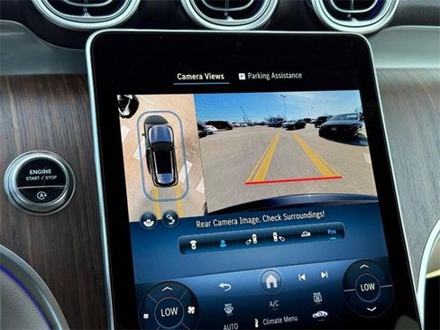 Used 2025 Mercedes-Benz GLC 300 GLC 300 image 18