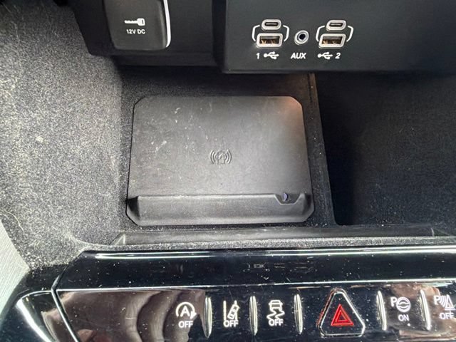 Used 2025 Jeep Wagoneer Series III w/ Premium Group I AWD/4WD image 28