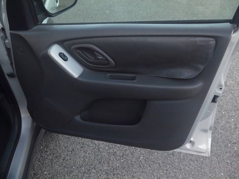 Used 2003 MAZDA Tribute ES AWD/4WD image 18