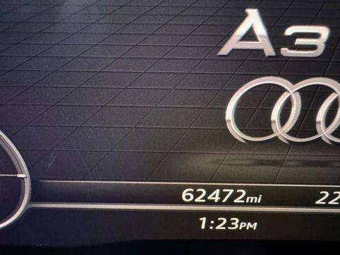 Used 2018 Audi A3 e-tron Prestige w/ Prestige Package image 36