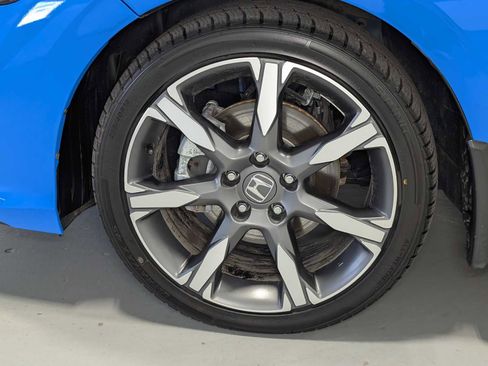 Used 2025 Honda Civic Sport Touring image 4