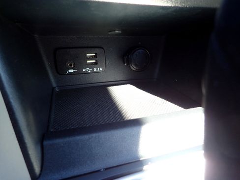 Used 2019 Subaru Forester Premium w/ All-Weather Package image 23