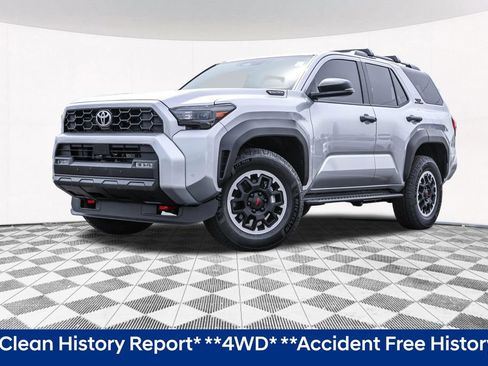 Used 2025 Toyota 4Runner TRD Off-Road AWD/4WD image 2