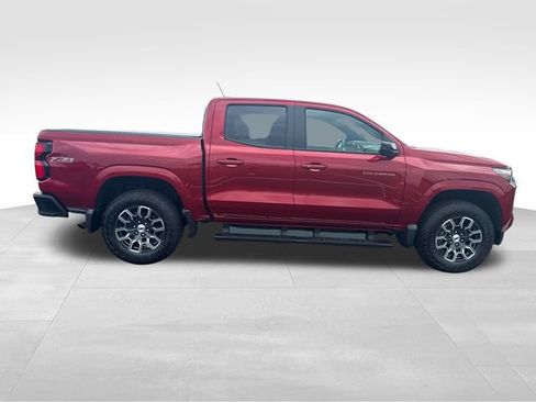 Used 2024 Chevrolet Colorado Z71 w/ Z71 Convenience Package 2 AWD/4WD image 7