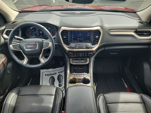 Used 2023 GMC Acadia Denali w/ Denali Ultimate Package AWD/4WD image 10