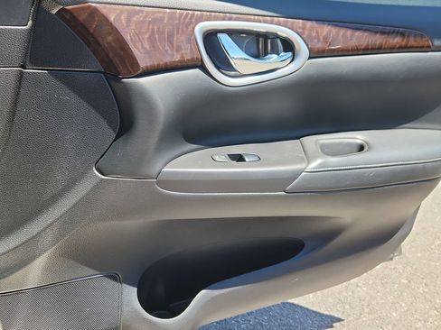 Used 2015 Nissan Sentra SL FWD image 13