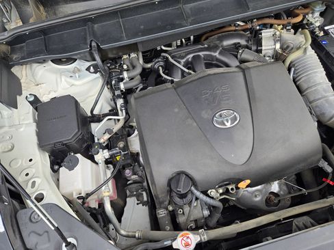 Used 2021 Toyota Highlander XSE AWD/4WD image 68