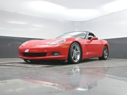 Used 2007 Chevrolet Corvette Convertible w/ Preferred Equipment Group RWD image 39