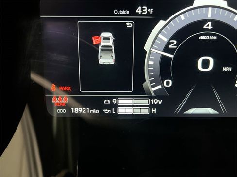 Used 2025 Toyota Tundra Platinum image 12