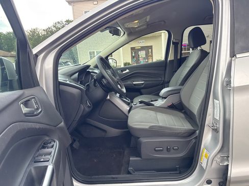 Used 2016 Ford Escape SE AWD/4WD image 9