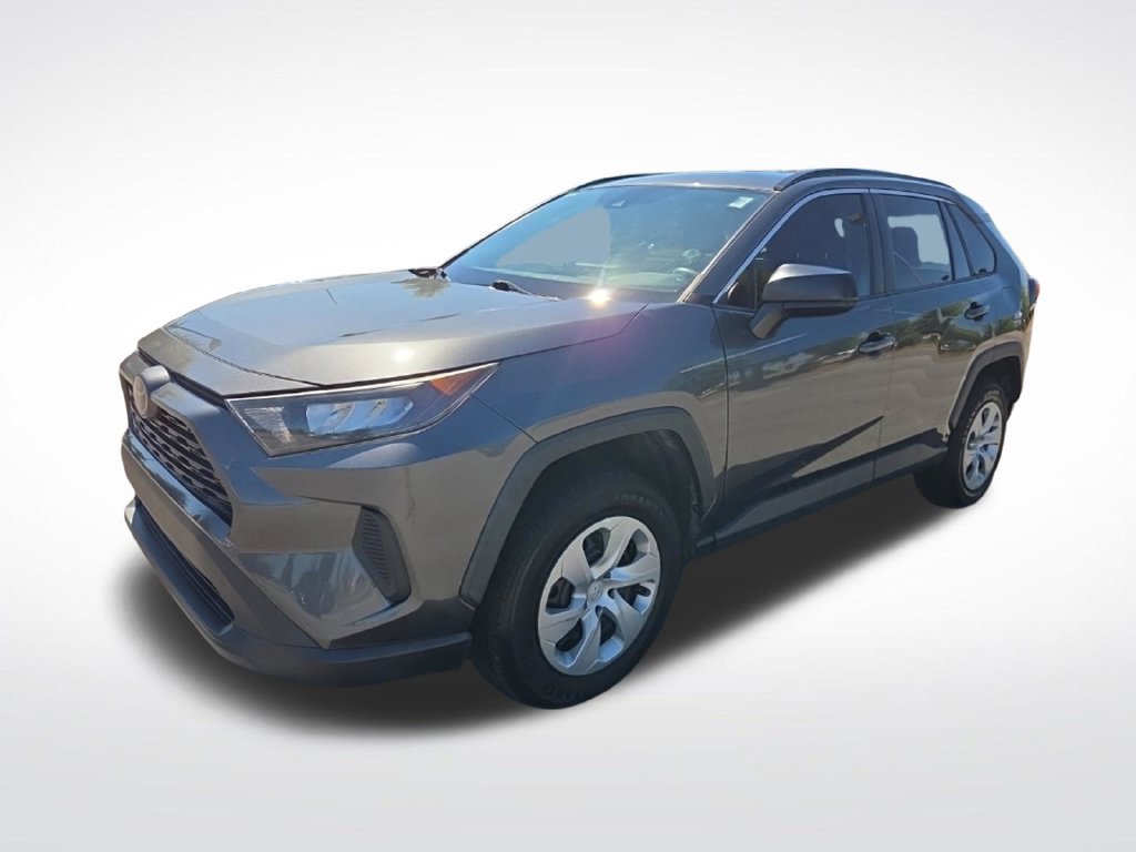 Used 2020 Toyota RAV4 LE FWD image 9