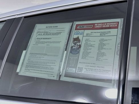 Certified 2023 Jeep Grand Cherokee Laredo AWD/4WD image 16