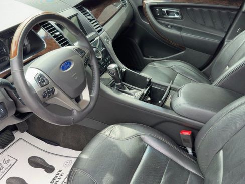 Used 2018 Ford Taurus Limited FWD image 9