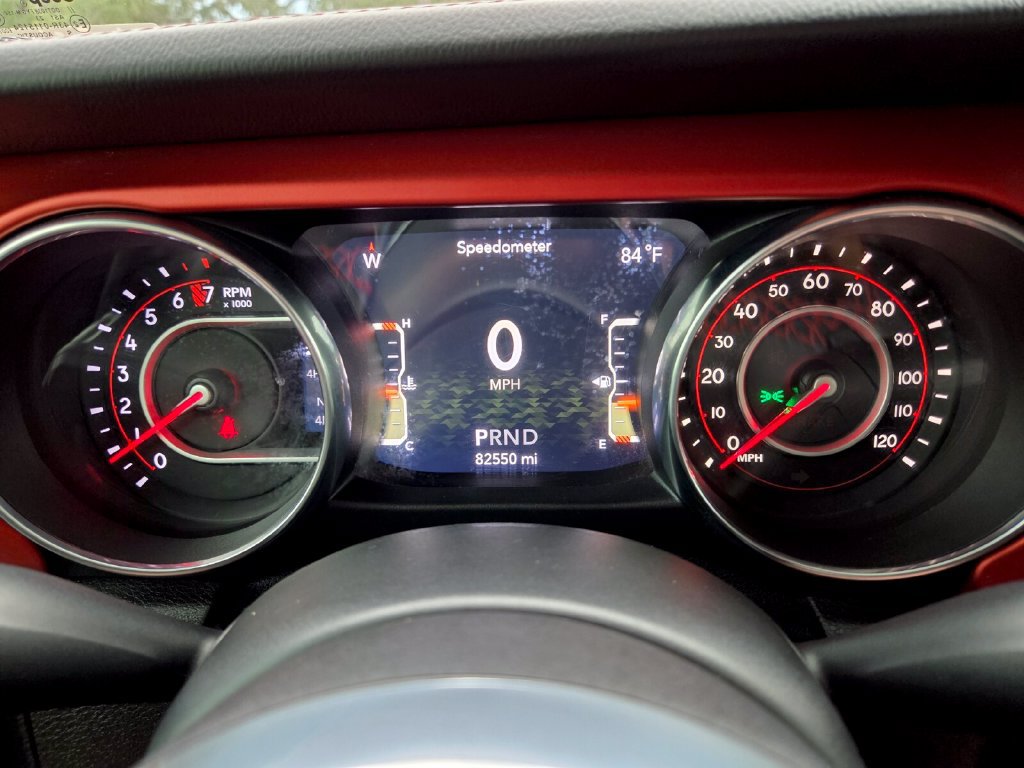 Used 2018 Jeep Wrangler Unlimited Rubicon AWD/4WD image 30