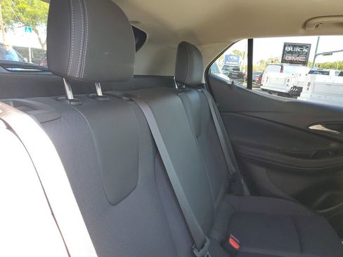 Certified 2023 Buick Encore GX Preferred FWD image 25