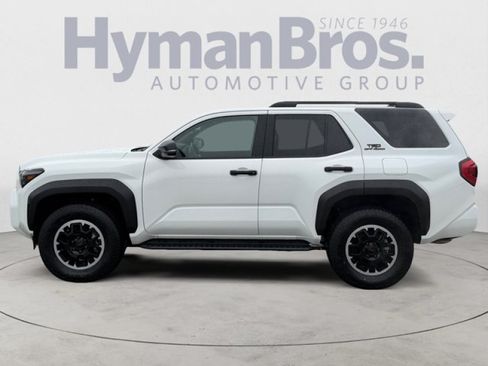 Used 2025 Toyota 4Runner TRD Off-Road AWD/4WD image 6